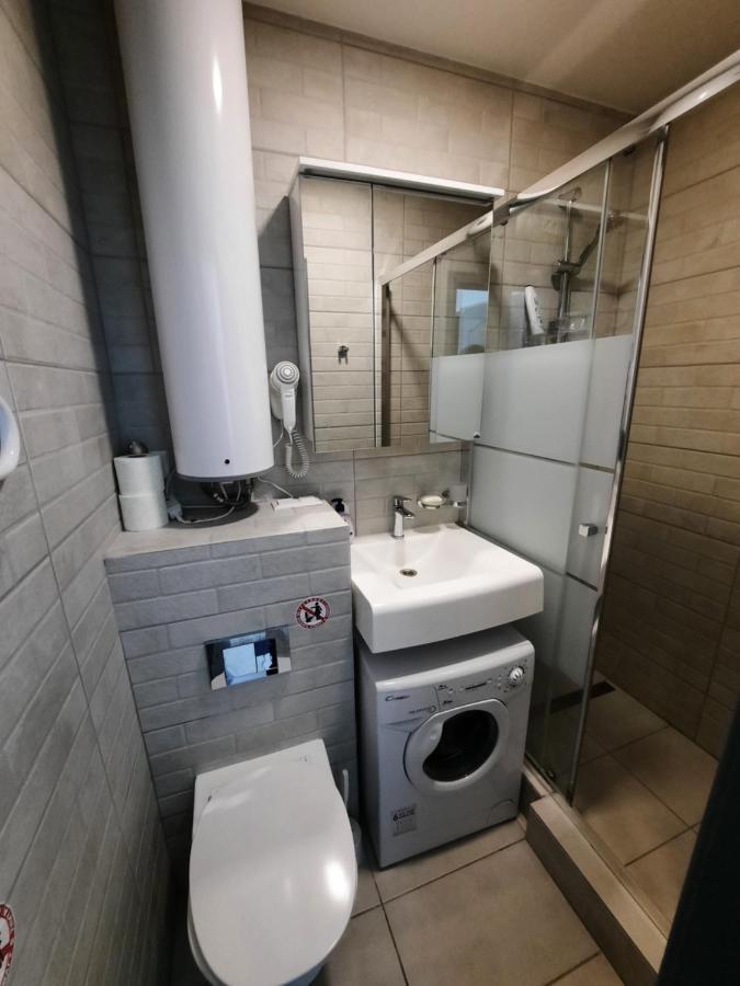 Посуточно Мини-Студия Метро Дорогожичи Киев Exterior foto